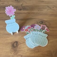 2026 Takvim - Çiçekli Takvim - Vazodaki Çiçekler Masaüstü Takvimi - Standlı Takvim